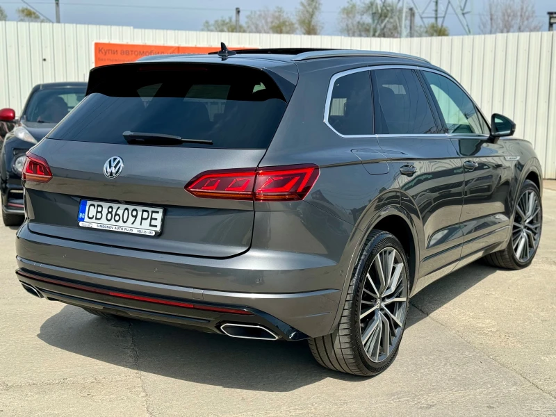 VW Touareg ГОТОВ ЛИЗИНГ 4.0d-422кс V8 R-LINE LASER-HD DIGITAL, снимка 6 - Автомобили и джипове - 47056520