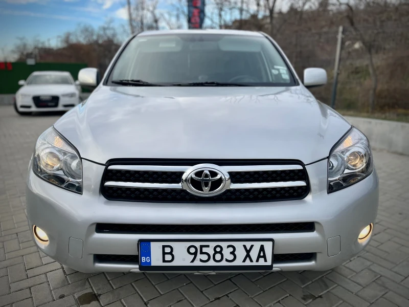 Toyota Rav4 Diesel, снимка 5 - Автомобили и джипове - 48633722