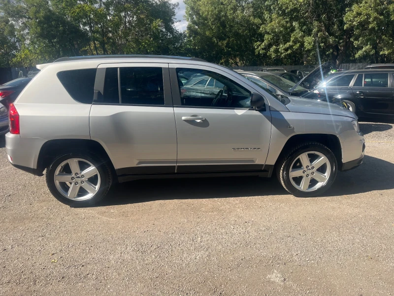 Jeep Compass 2.4* 4X4* AUT* , снимка 5 - Автомобили и джипове - 51659131