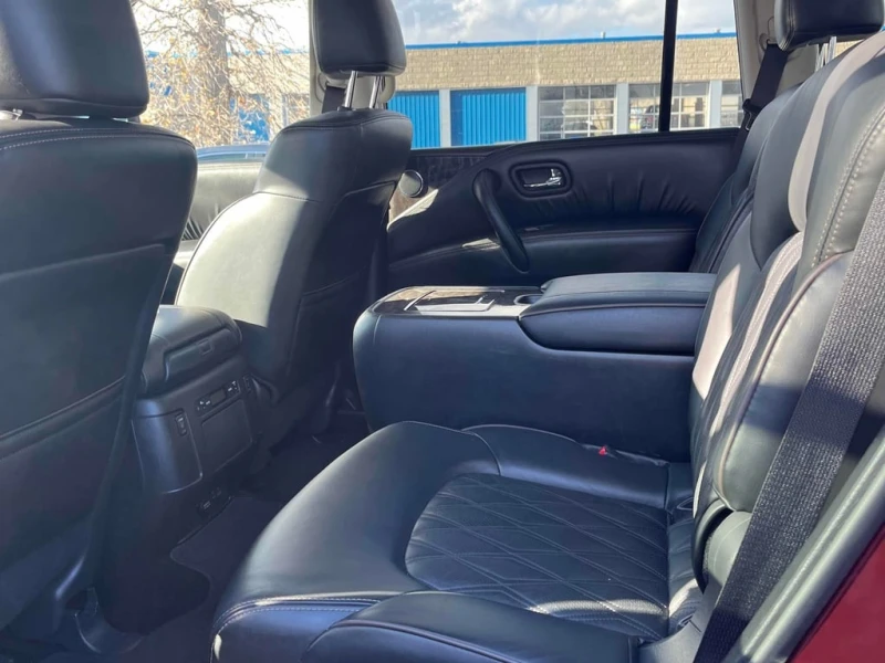 Nissan Armada Platinum  CARFAX, снимка 12 - Автомобили и джипове - 52750712