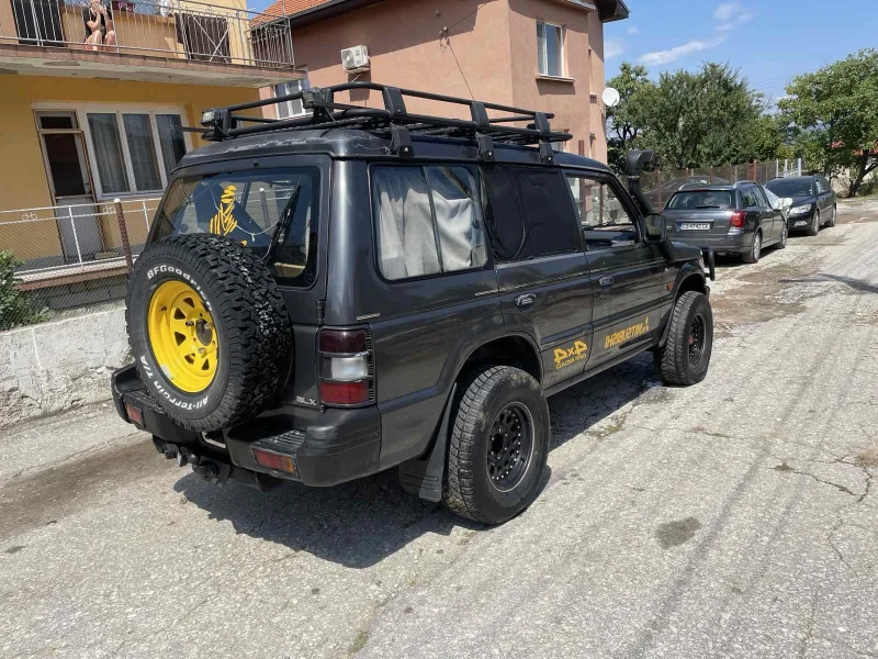 Mitsubishi Pajero, снимка 4 - Автомобили и джипове - 52892693