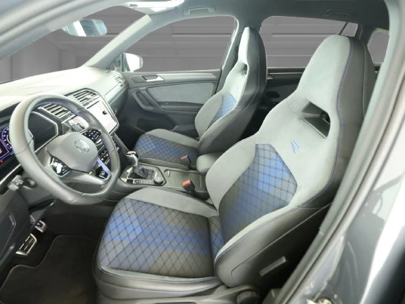 VW Tiguan R 2.0 TFSI 4Motion = DCC = Гаранция, снимка 7 - Автомобили и джипове - 52836639