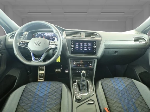 VW Tiguan R 2.0 TFSI 4Motion = DCC = Гаранция, снимка 9 - Автомобили и джипове - 52836639