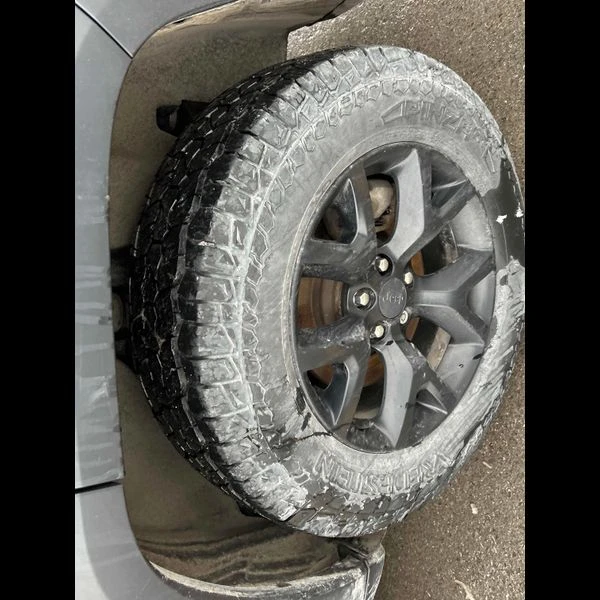 Jeep Cherokee 3.2L 6cyl 4WD - изображение 3