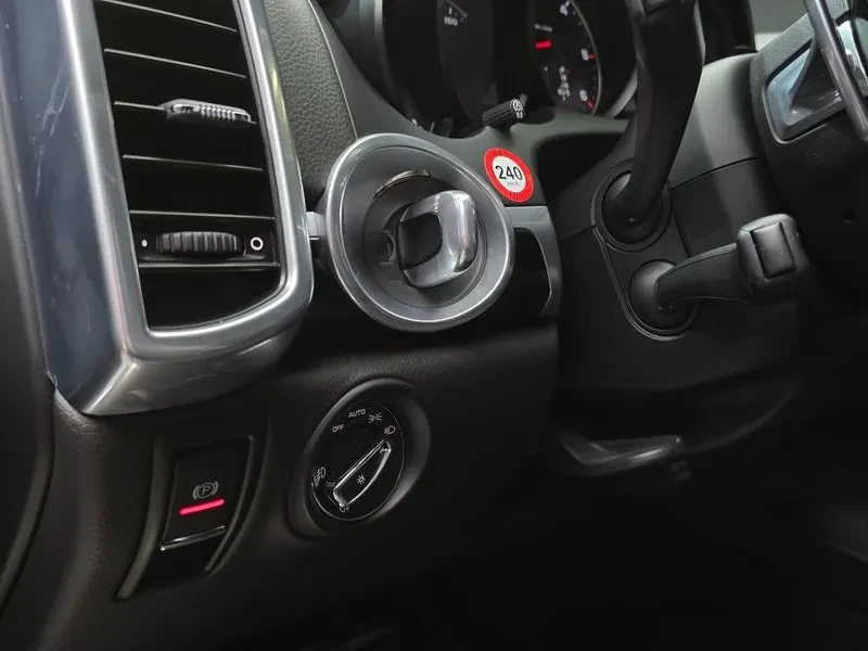 Porsche Cayenne 3.0 D/ BOSE/ PANO/ ПОДГРЕВ/ КАМЕРА, снимка 17 - Автомобили и джипове - 56723267