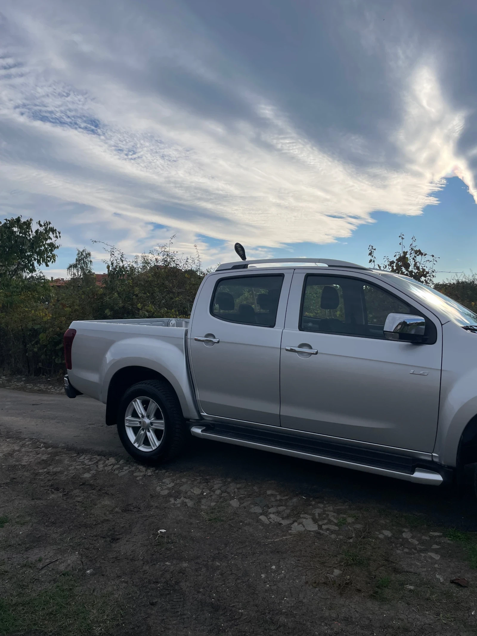 Isuzu D-max  - изображение 2