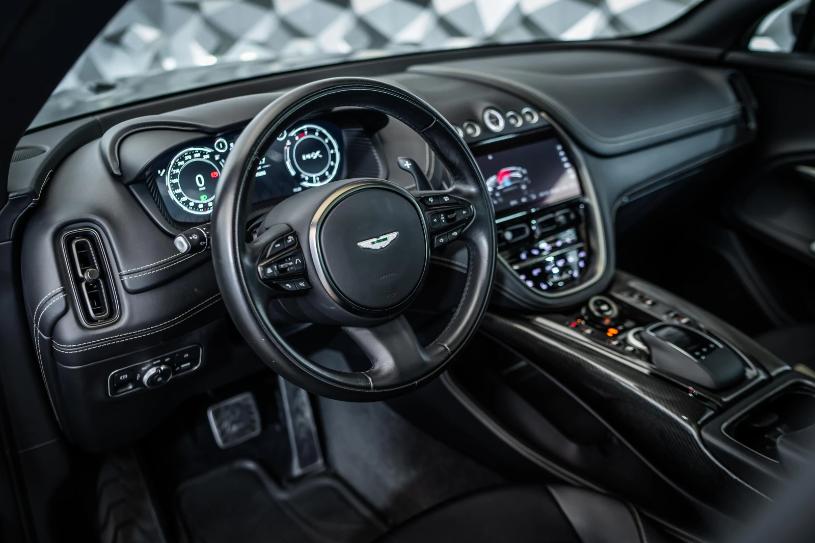 Aston Martin DBX 707 * Q Satin Titanium Grey*  - изображение 8