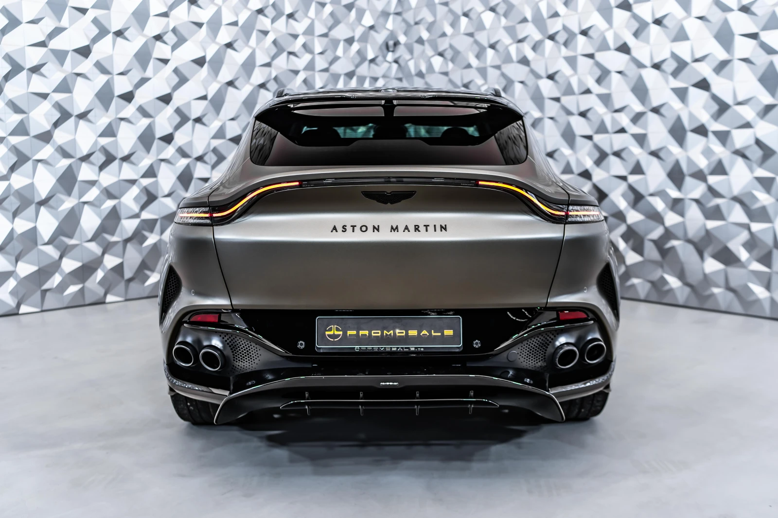 Aston Martin DBX 707 * Q Satin Titanium Grey*  - изображение 5
