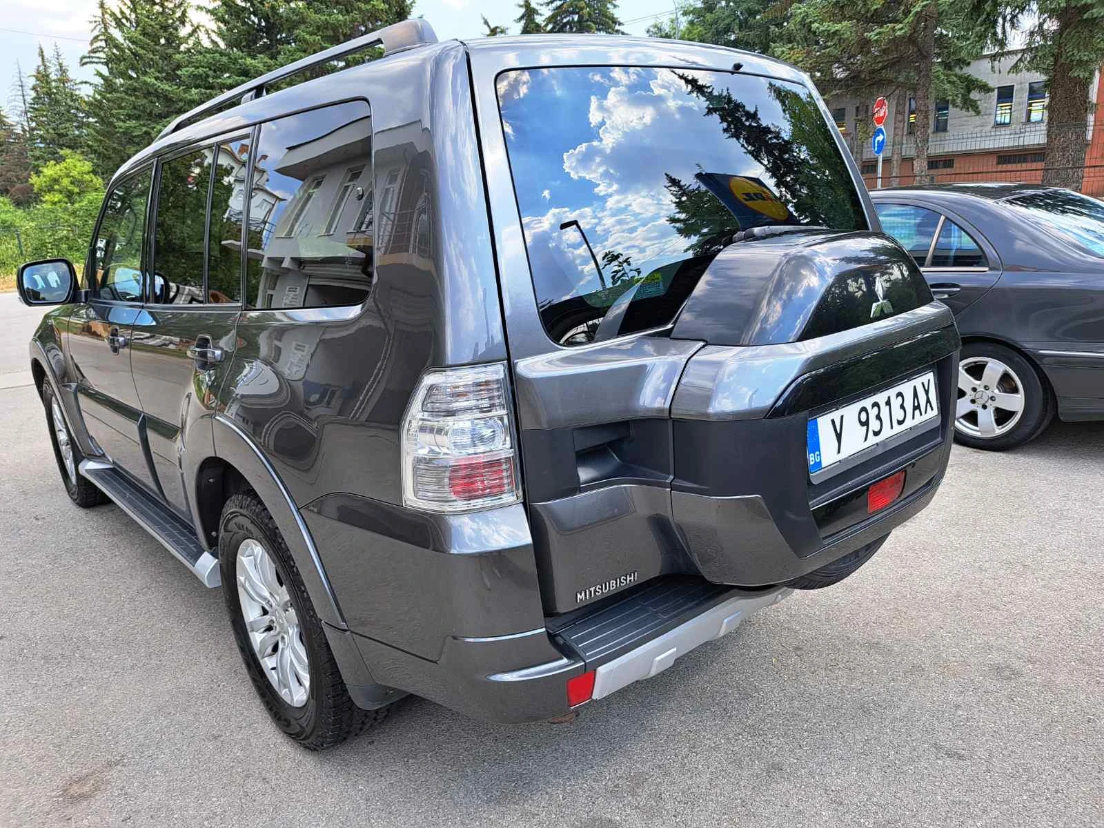 Mitsubishi Pajero IV  3.2 Di - DC - изображение 4
