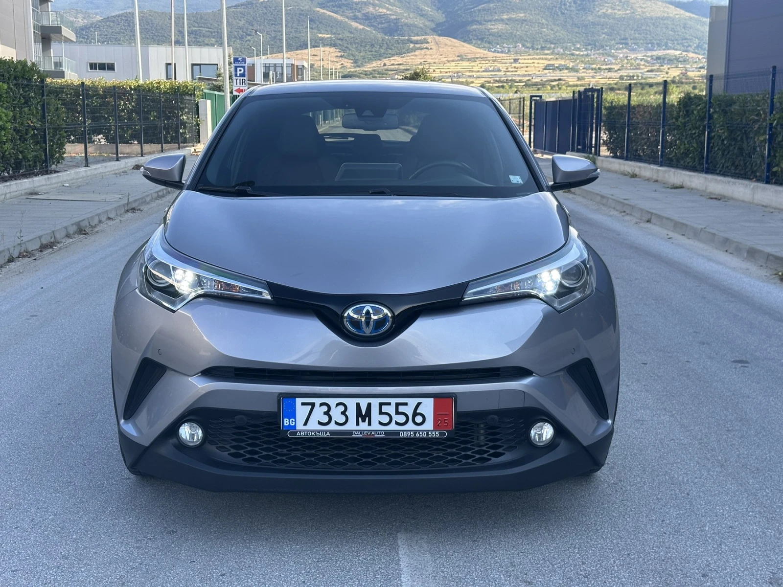 Toyota C-HR 1.8i HYBRID LOUNGE FULL/EURO6/LED/Камера  - изображение 2