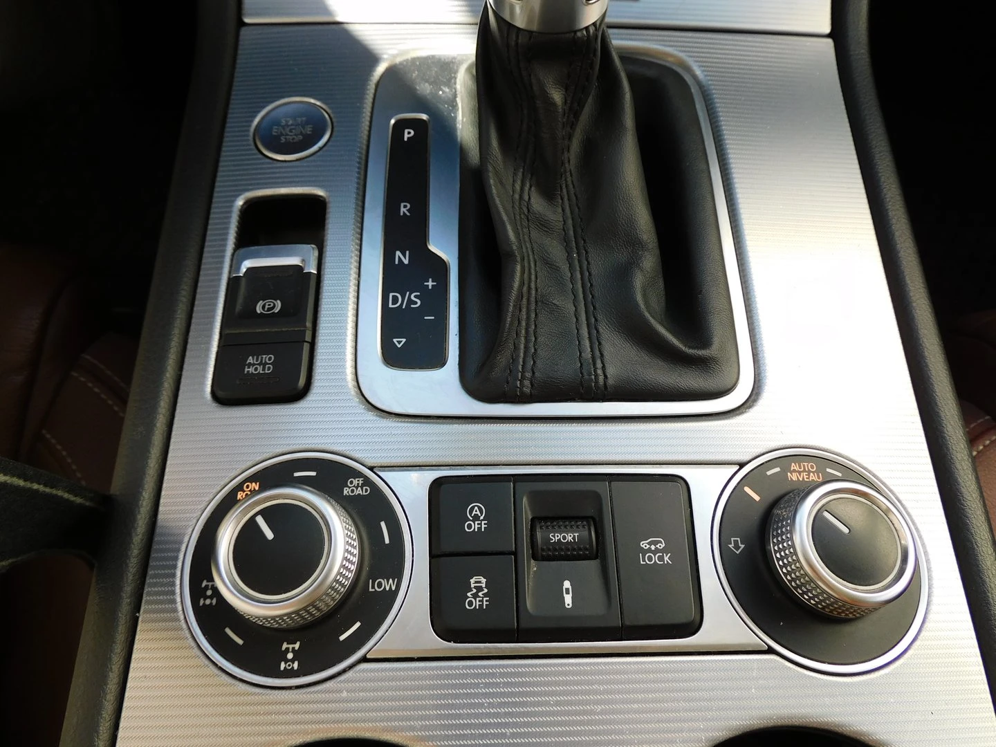 VW Touareg V6 TDI BMT 4XMOTION, снимка 13 - Автомобили и джипове - 52074403