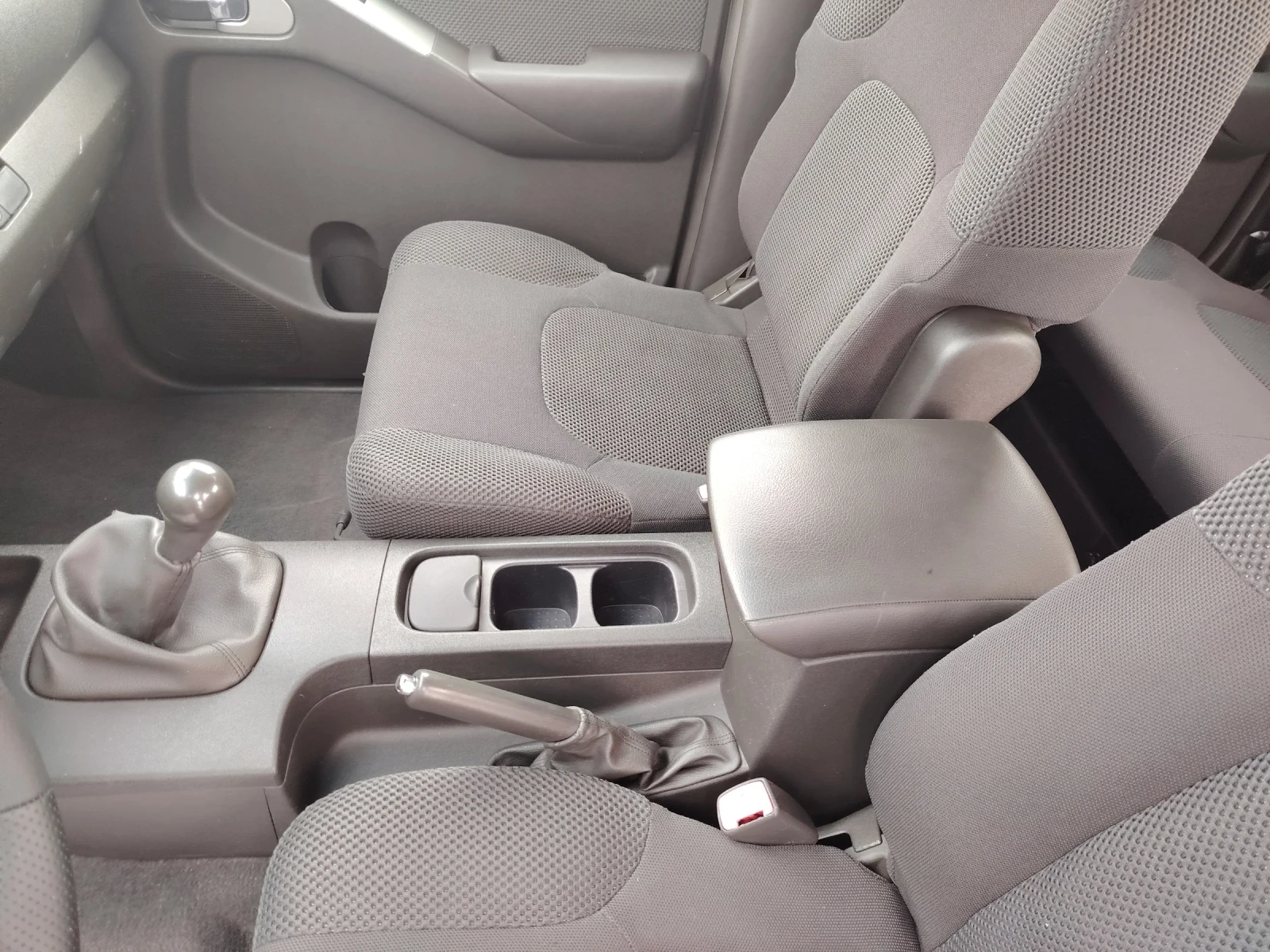 Nissan Navara ������ | Mobile.bg � ����������� 8