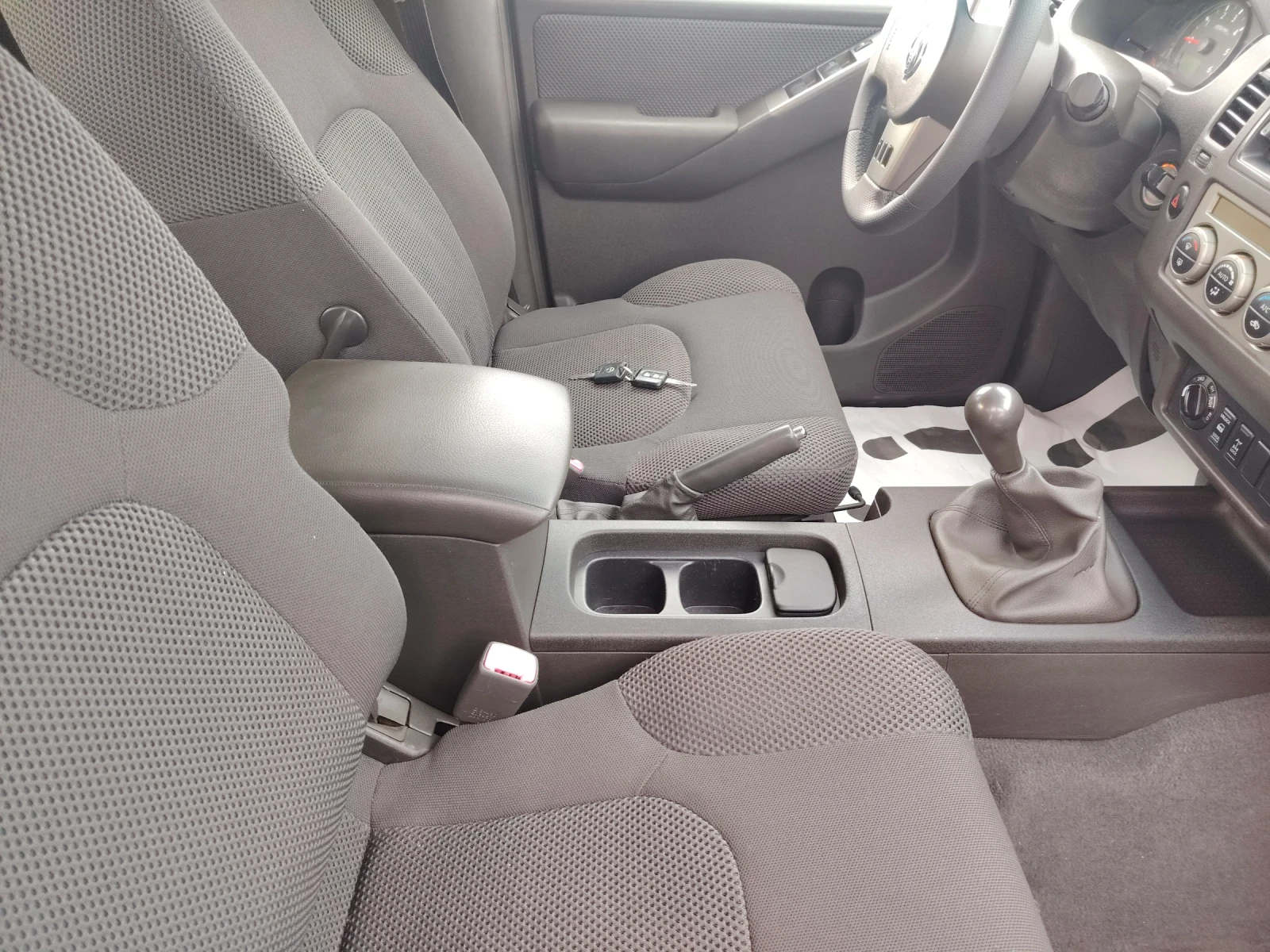 Nissan Navara ������ | Mobile.bg � ����������� 16