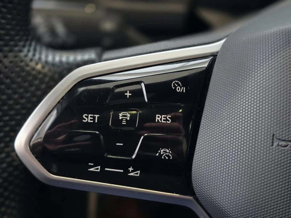 VW Tiguan * HIGHLINE* R-LINE* 4* MOTION*  - изображение 9