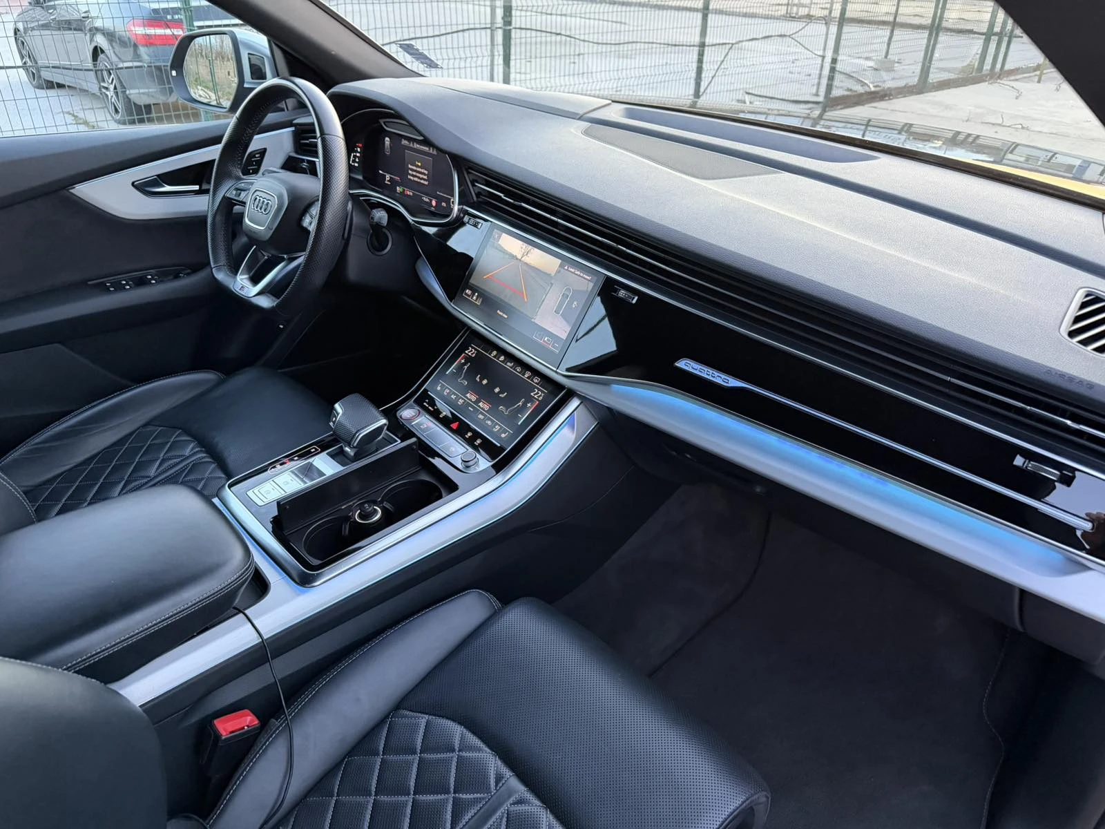 Audi SQ8 4.0 TDI V8 | quattro| Matrix, снимка 16 - Автомобили и джипове - 53823320