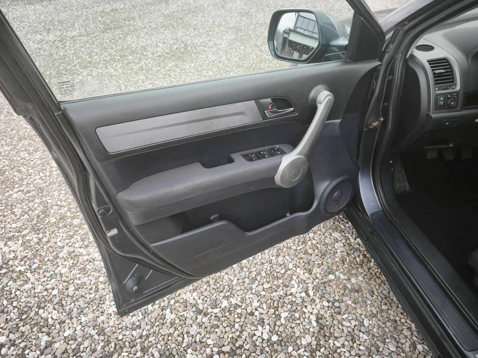 Honda Cr-v Italia, снимка 11 - Автомобили и джипове - 53962031