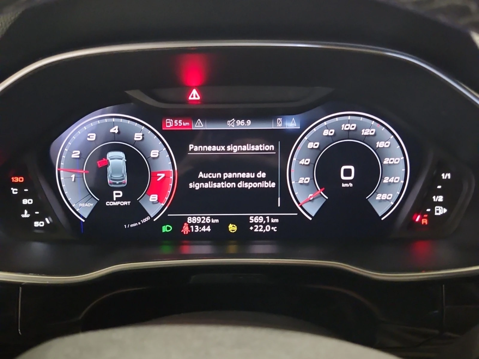 Audi Q3 TECHNIK * * S LINE * * CARFAX * * АВТО КРЕДИТ * * , снимка 7 - Автомобили и джипове - 54272873