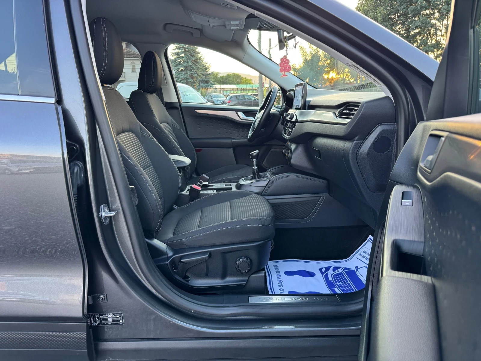 Ford Kuga III 1.5D ECOBLUE TITANIUM FACELIFT!! ITALY EURO 6, снимка 14 - Автомобили и джипове - 54802394