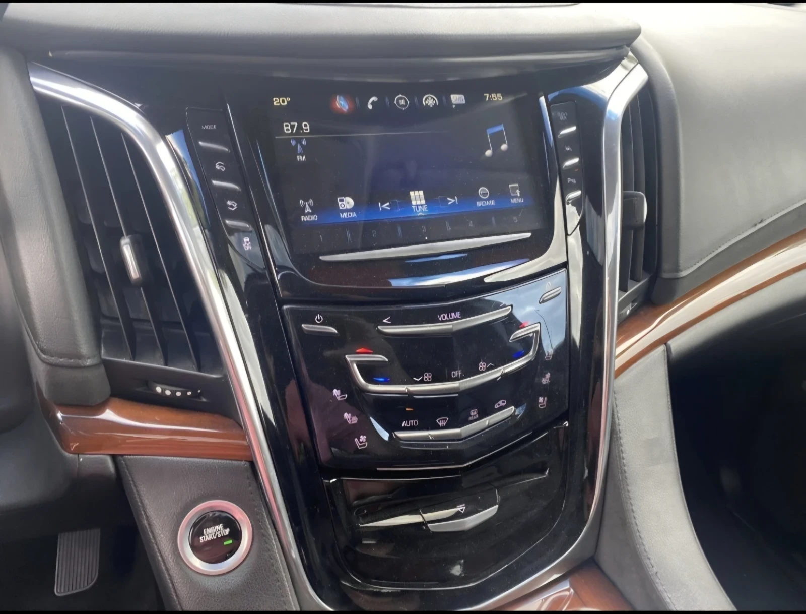 Cadillac Escalade ESV. LONG, снимка 12 - Автомобили и джипове - 55689059