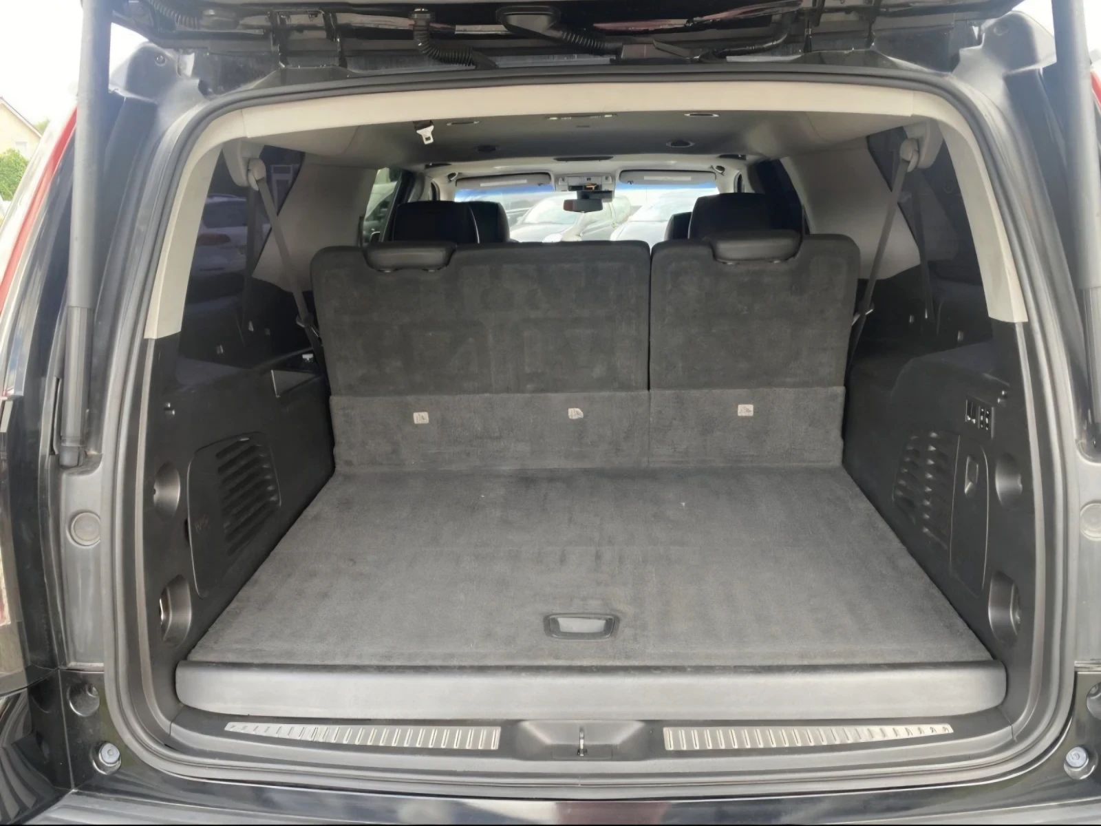 Cadillac Escalade ESV. LONG, снимка 16 - Автомобили и джипове - 55689059
