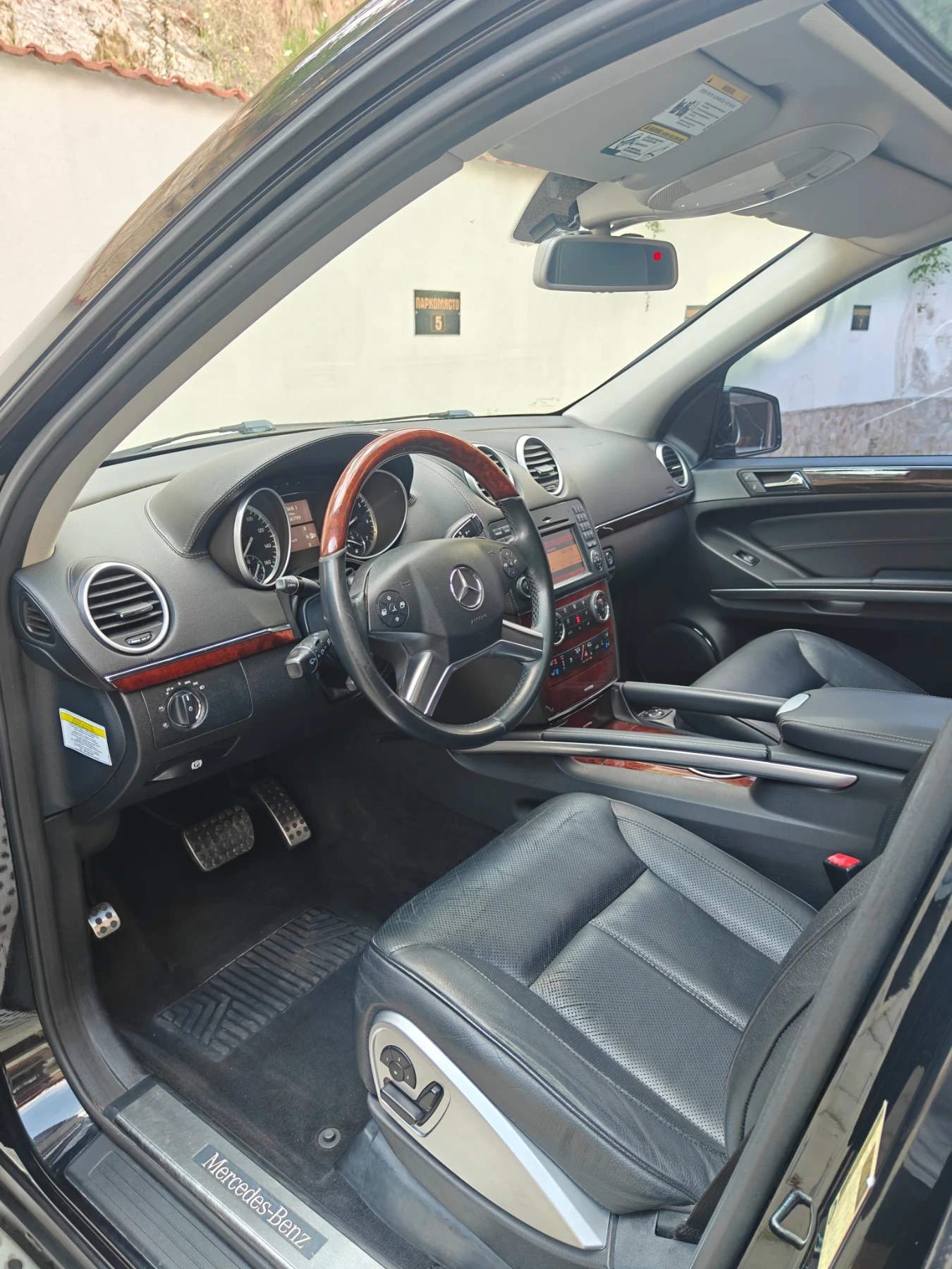 Mercedes-Benz GL 500 * AMG* GRAND EDITION , снимка 7 - Автомобили и джипове - 55396539