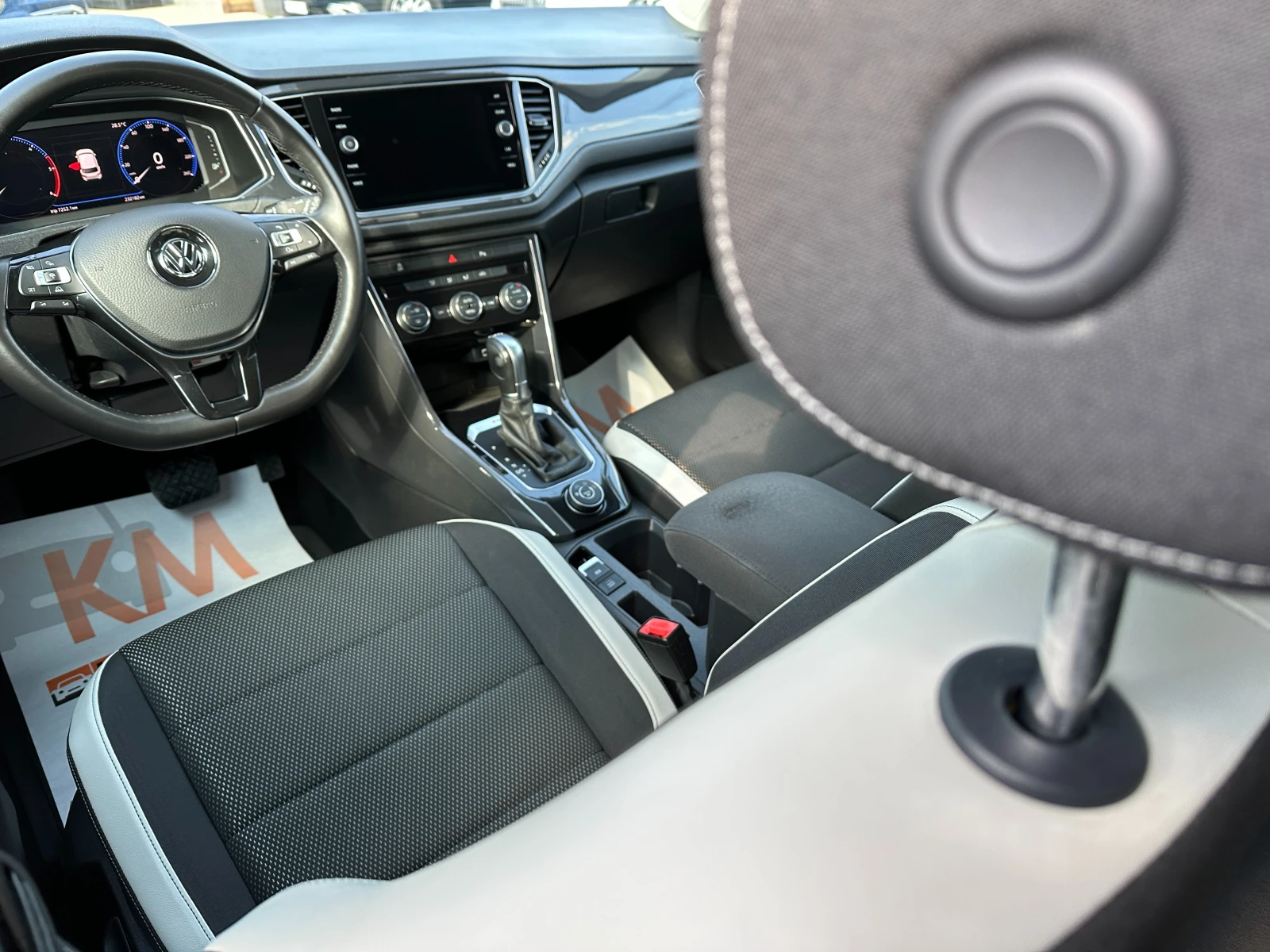 VW T-Roc 2.0TDI 4MOTION/AUT/CAR PLAY/LED/КАМЕРА, снимка 8 - Автомобили и джипове - 55493874