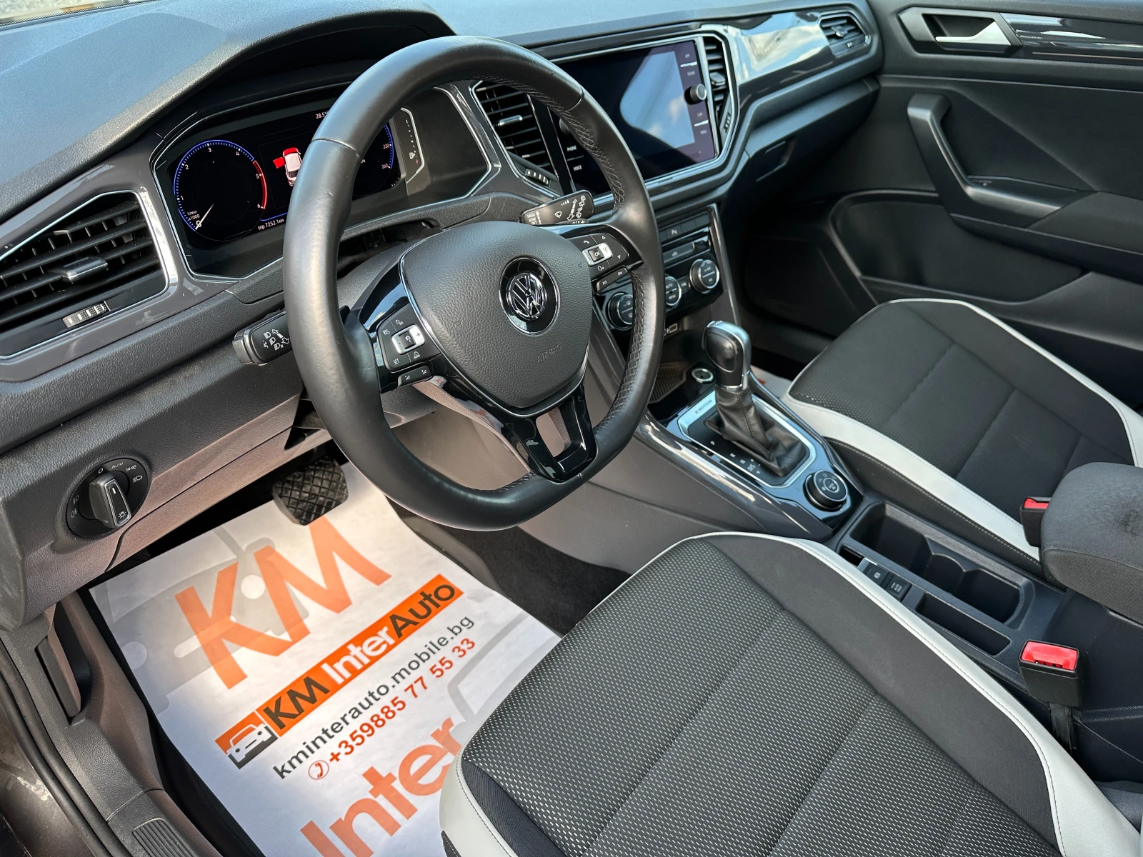 VW T-Roc 2.0TDI 4MOTION/AUT/CAR PLAY/LED/КАМЕРА, снимка 14 - Автомобили и джипове - 55493874