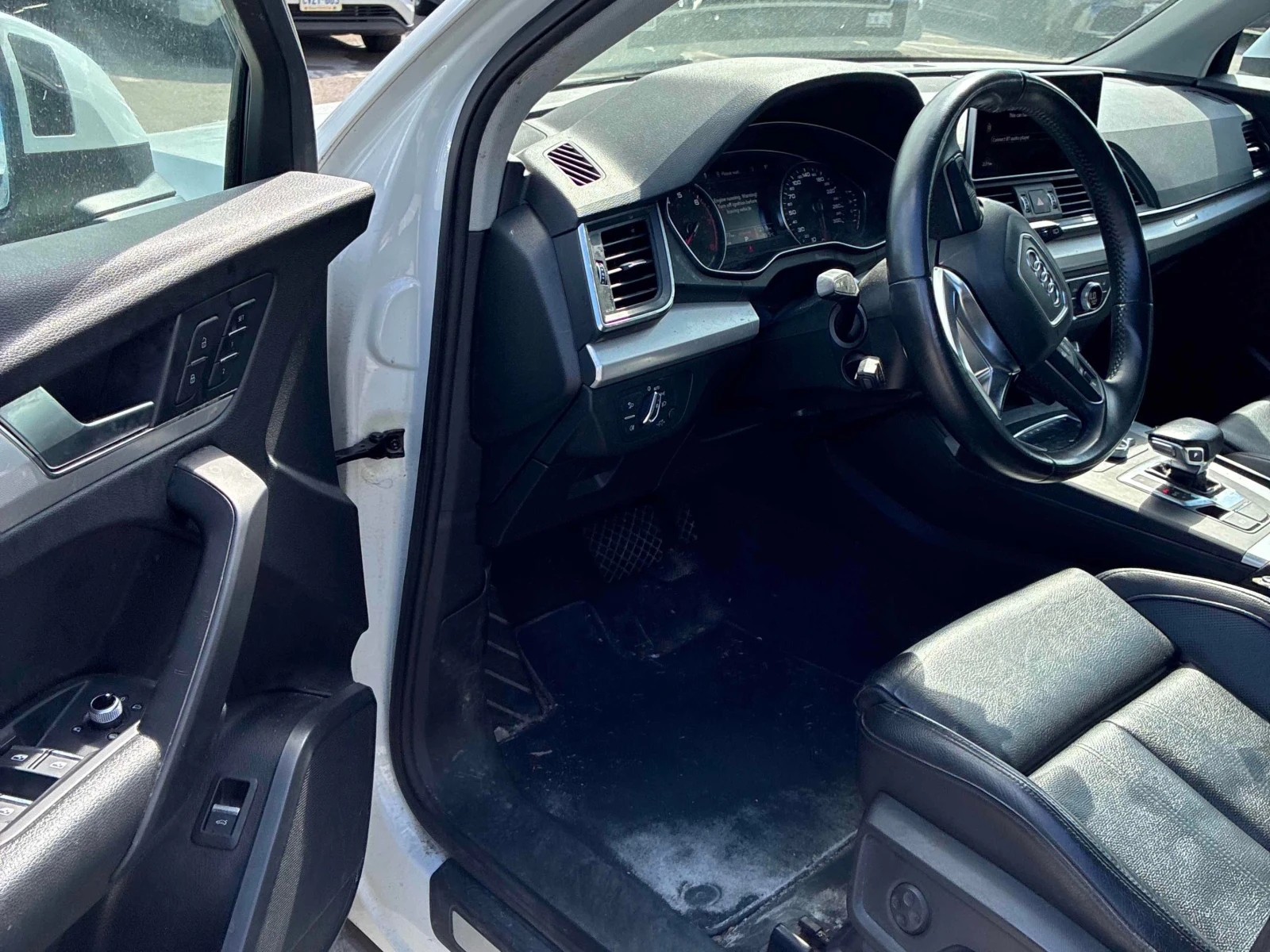 Audi Q5 * Progressiv * 360КАМЕРИ* ОБДУХВАНЕ* , снимка 5 - Автомобили и джипове - 56081639
