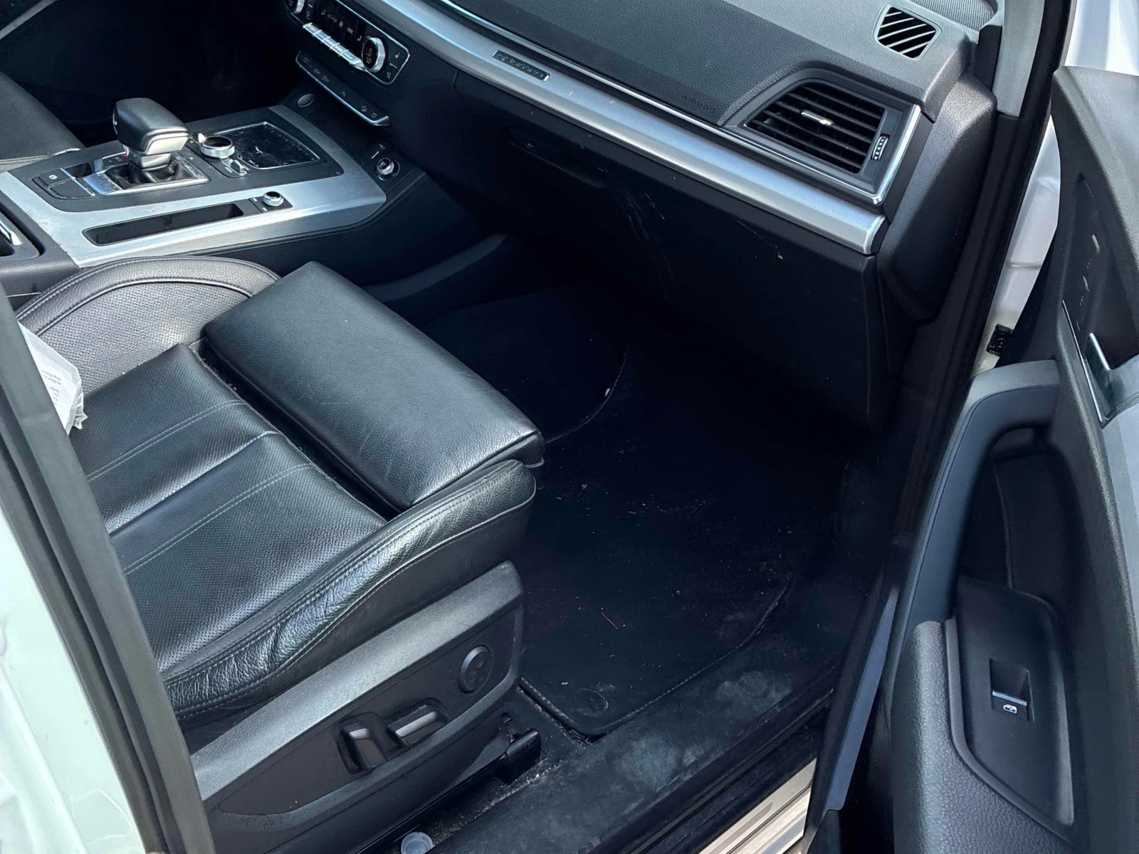 Audi Q5 * Progressiv * 360КАМЕРИ* ОБДУХВАНЕ* , снимка 15 - Автомобили и джипове - 56081639