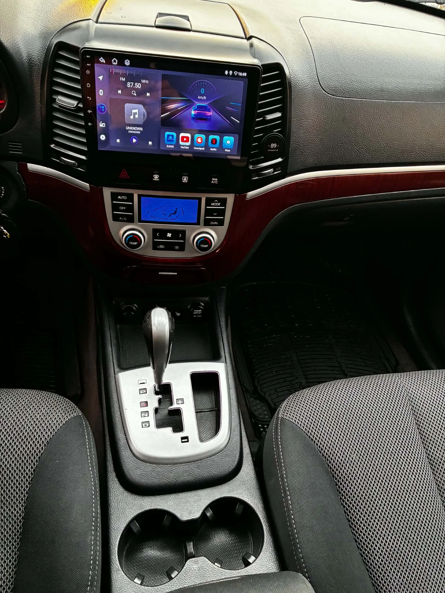 Hyundai Santa fe 2.2 CRDI, снимка 13 - Автомобили и джипове - 56647751