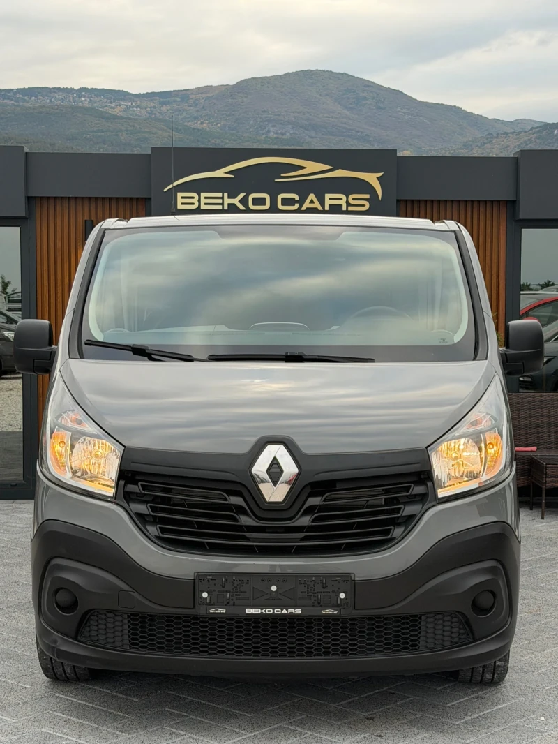 Renault Trafic 6-местен Без аналог!Нов внос от Белгия!, снимка 2 - Бусове и автобуси - 52737889