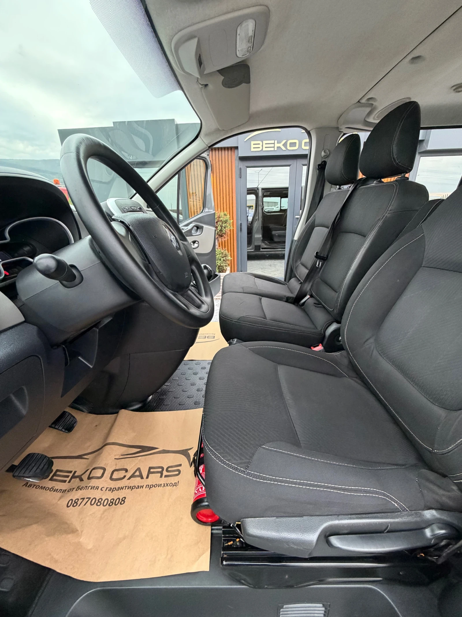 Renault Trafic 6-местен Без аналог!Нов внос от Белгия! - изображение 9