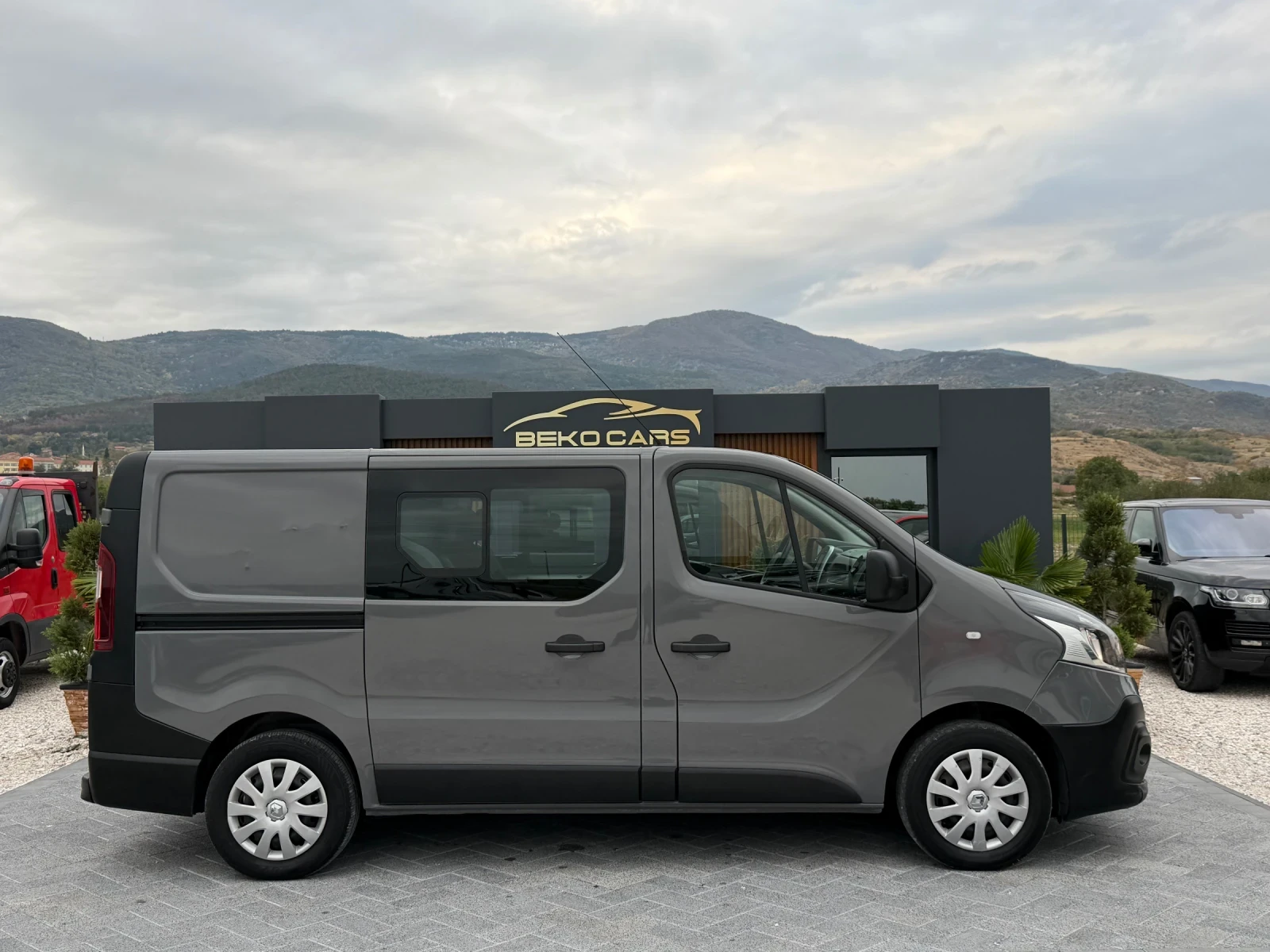 Renault Trafic 6-местен Без аналог!Нов внос от Белгия! - изображение 4