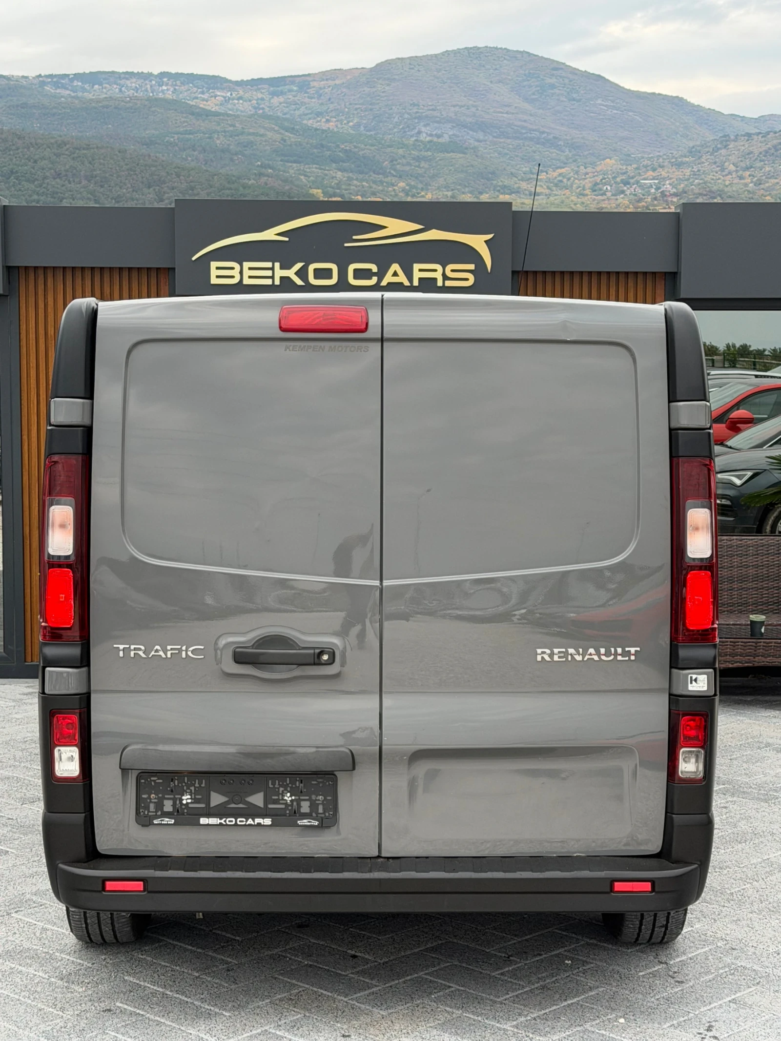 Renault Trafic 6-местен Без аналог!Нов внос от Белгия! - изображение 6