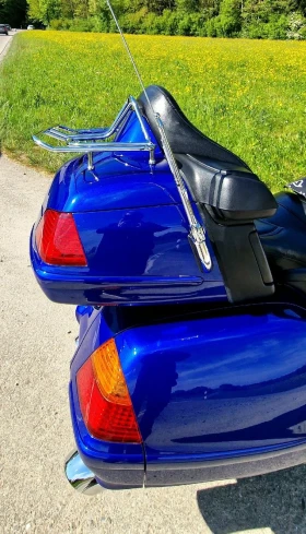 Honda Gold Wing Страхотен, снимка 8