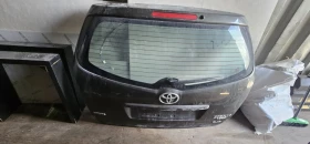 Заден капак Toyota corolla verso.