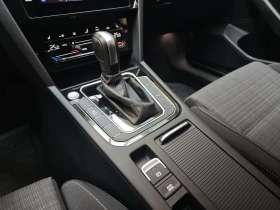 VW Passat Комби, снимка 11