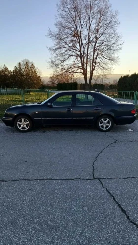 Mercedes-Benz E 200 W 210, снимка 10