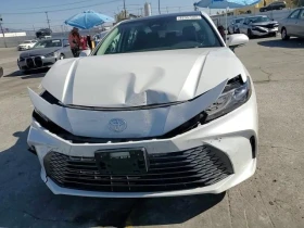 ������ Toyota Camry