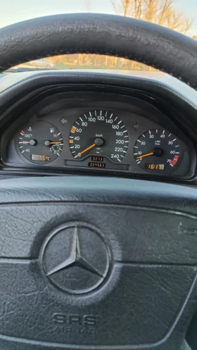 Mercedes-Benz E 200 W 210 - 1400 € / 2738.16 лв. - 93705472 16