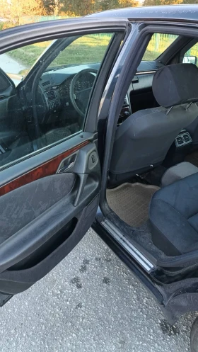 Mercedes-Benz E 200 W 210 - 1400 € / 2738.16 лв. - 93705472 13