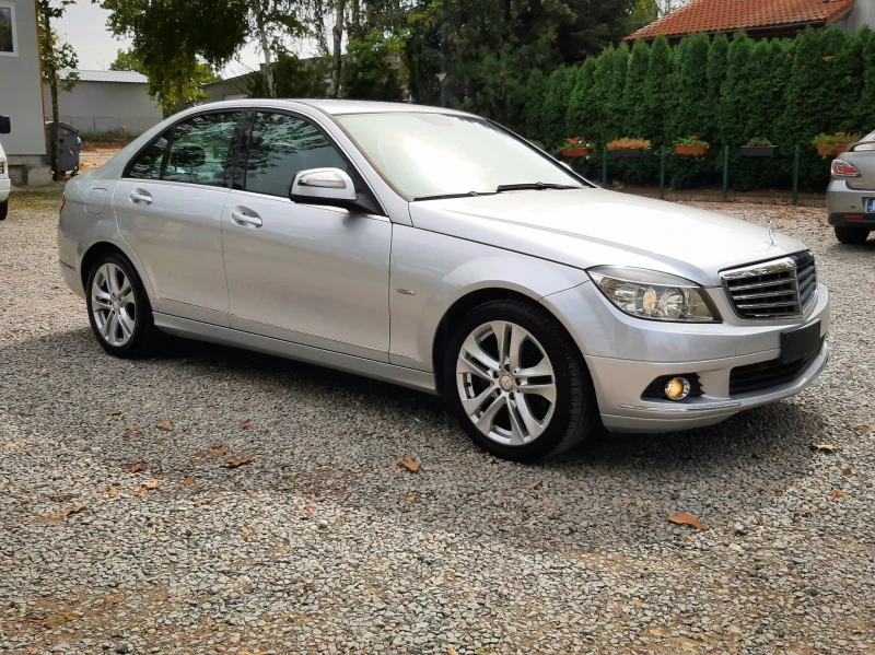 Mercedes-Benz C 220 6ск. * НАВИГАЦИЯ* КОЖА* ПОДАРЪК, снимка 3 - Автомобили и джипове - 47311996