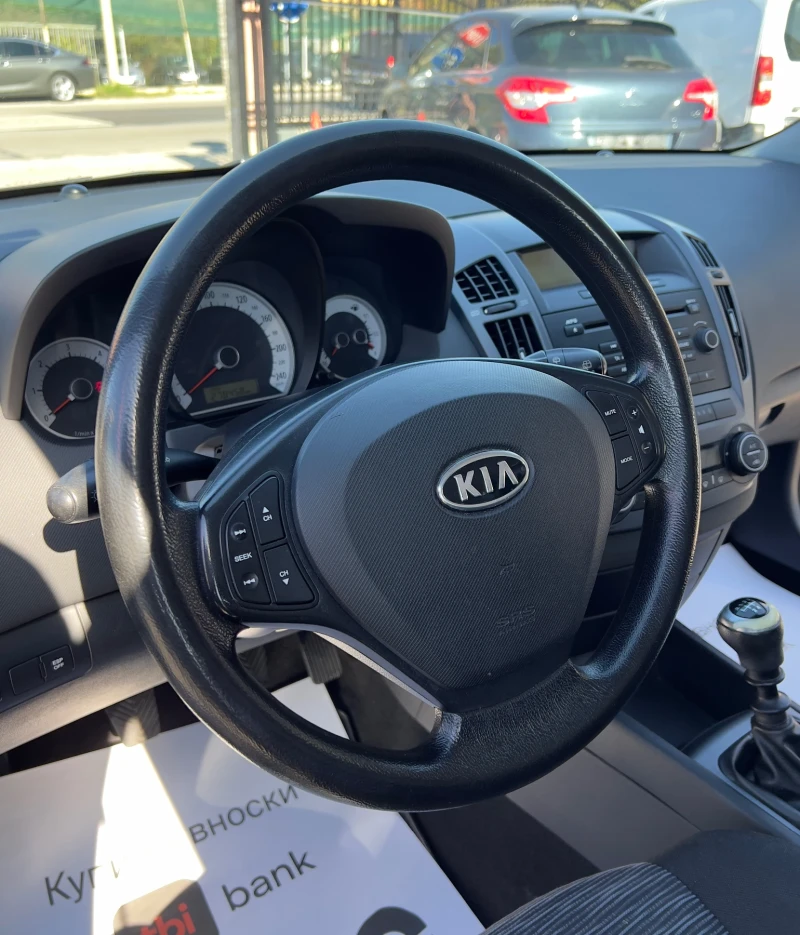 Kia Ceed 1.6 CRD НОВ ВНОС , снимка 7 - Автомобили и джипове - 47685836