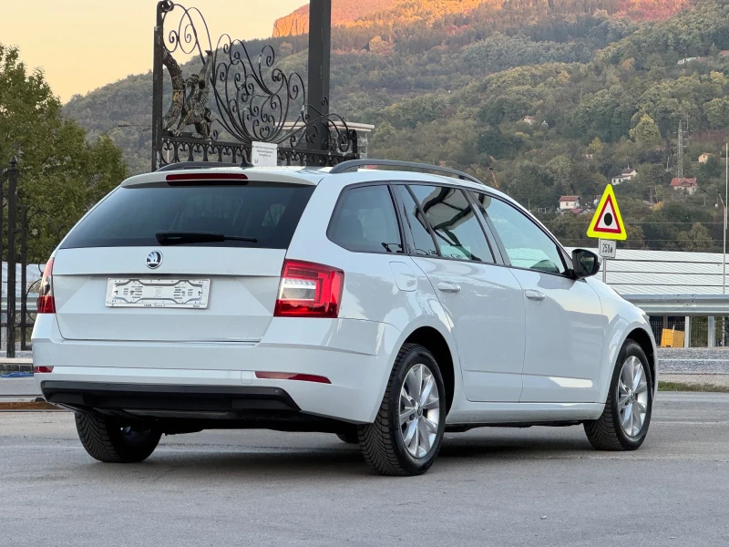 Skoda Octavia 1.6TDI ИТАЛИЯ, снимка 5 - Автомобили и джипове - 47696395