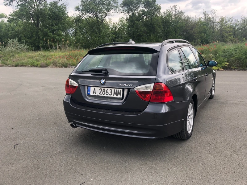 BMW 320 320 d, снимка 4 - Автомобили и джипове - 48403141