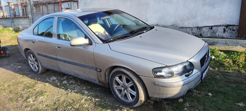 Volvo S60, снимка 2 - Автомобили и джипове - 48936870