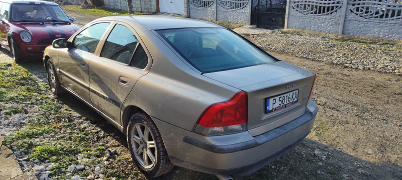 Volvo S60, снимка 1 - Автомобили и джипове - 48936870