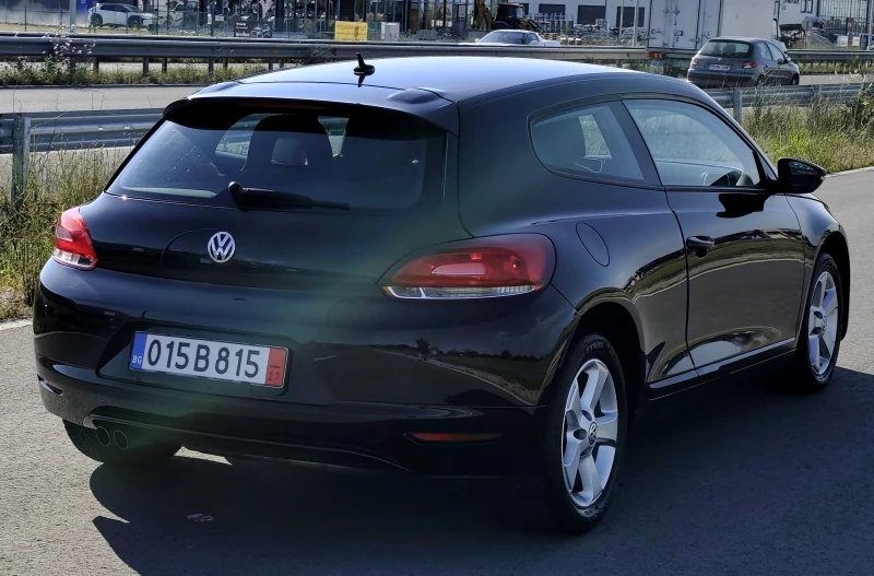 VW Scirocco 2.0TDI DSG 140ks, снимка 5 - Автомобили и джипове - 50541298