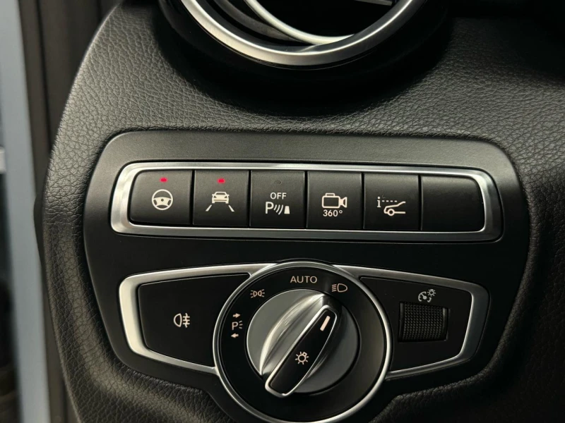 Mercedes-Benz C 43 AMG 4MATIC* DISTRONIC* HEAD-UP* BURMESTER* LANE-ASSIST, снимка 11 - Автомобили и джипове - 52630672