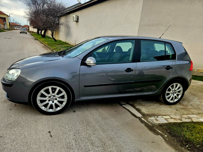 VW Golf 1.9 TDI, снимка 10 - Автомобили и джипове - 53260807